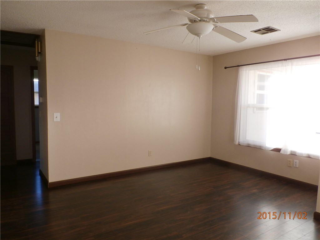 126 Oakside Dr, Moore, OK 73160 photo 6