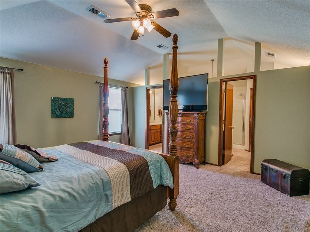 Undisclosed, Moore, OK 73160 photo 8