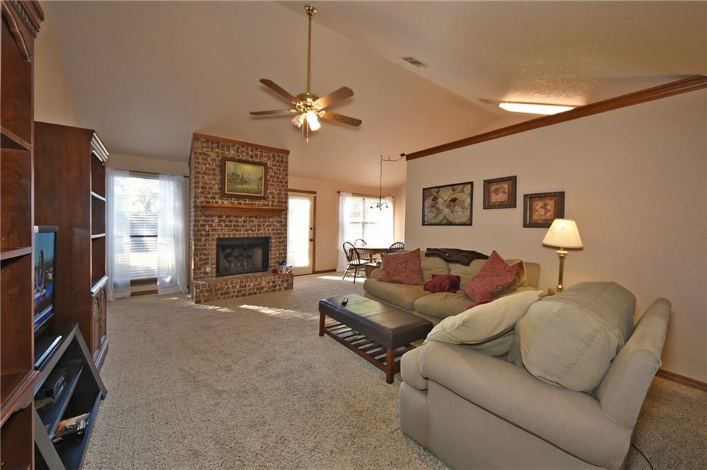 1908 Foxfire Rd, Edmond, OK 73003 photo 4