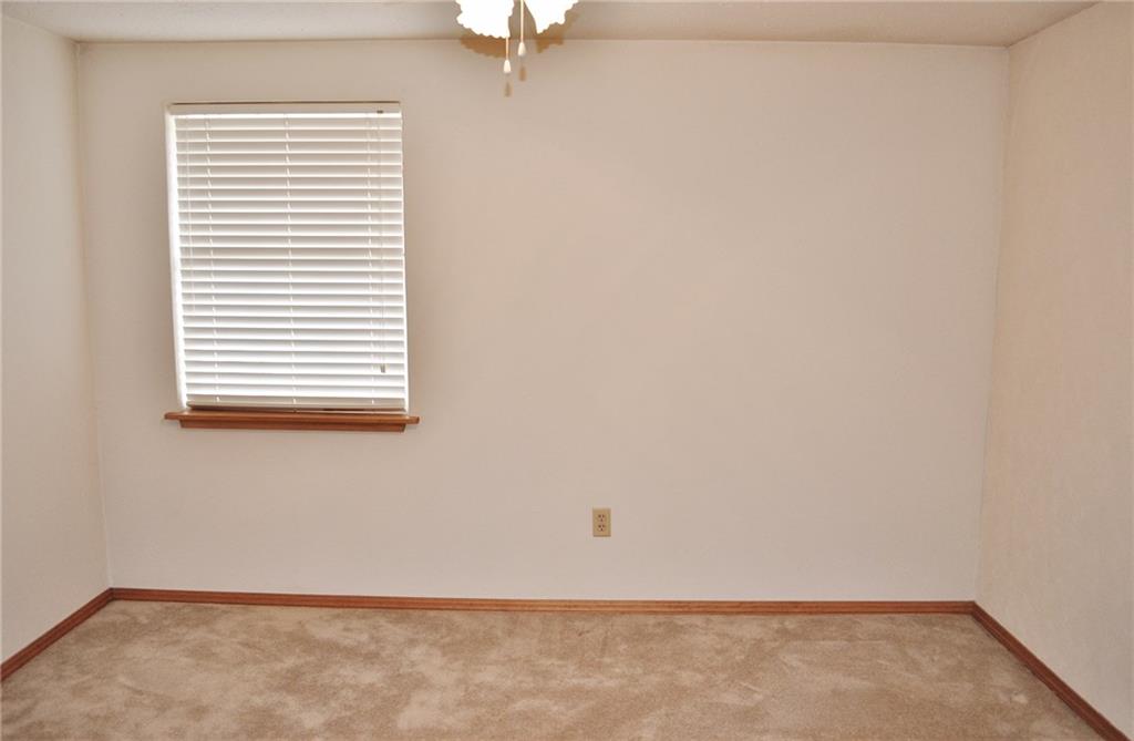 512 Stoneridge Dr, Moore, OK 73160 photo 5