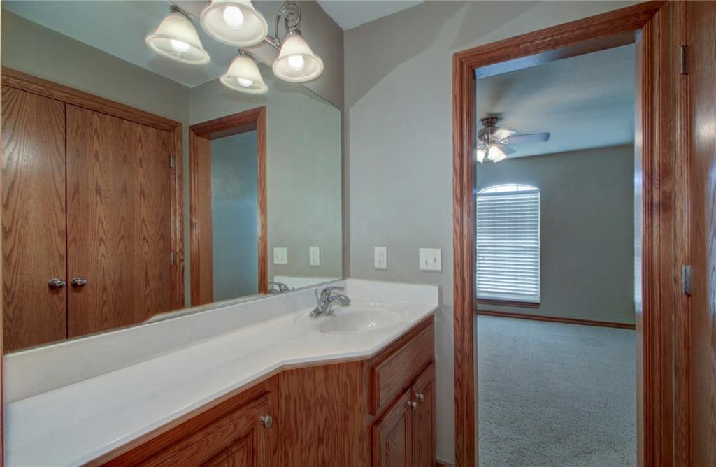 2129 Oak Dr, Moore, OK 73170 photo 22