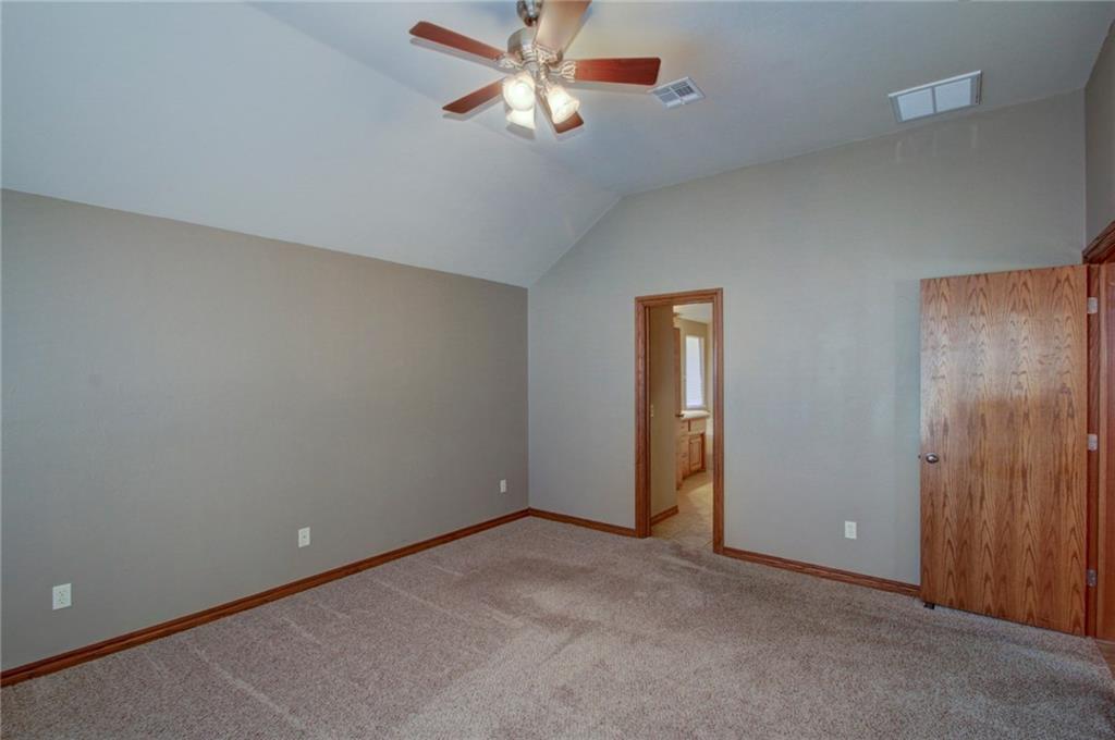2129 Oak Dr, Moore, OK 73170 photo 14