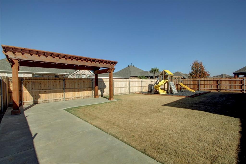 2129 Oak Dr, Moore, OK 73170 photo 25