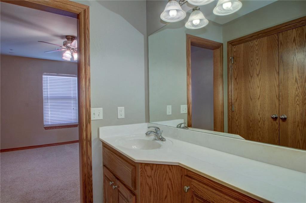 2129 Oak Dr, Moore, OK 73170 photo 21