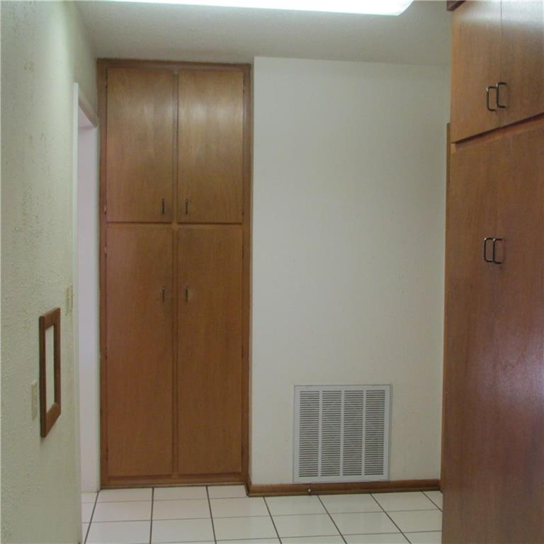 Undisclosed, Bethany, OK 73008 photo 4