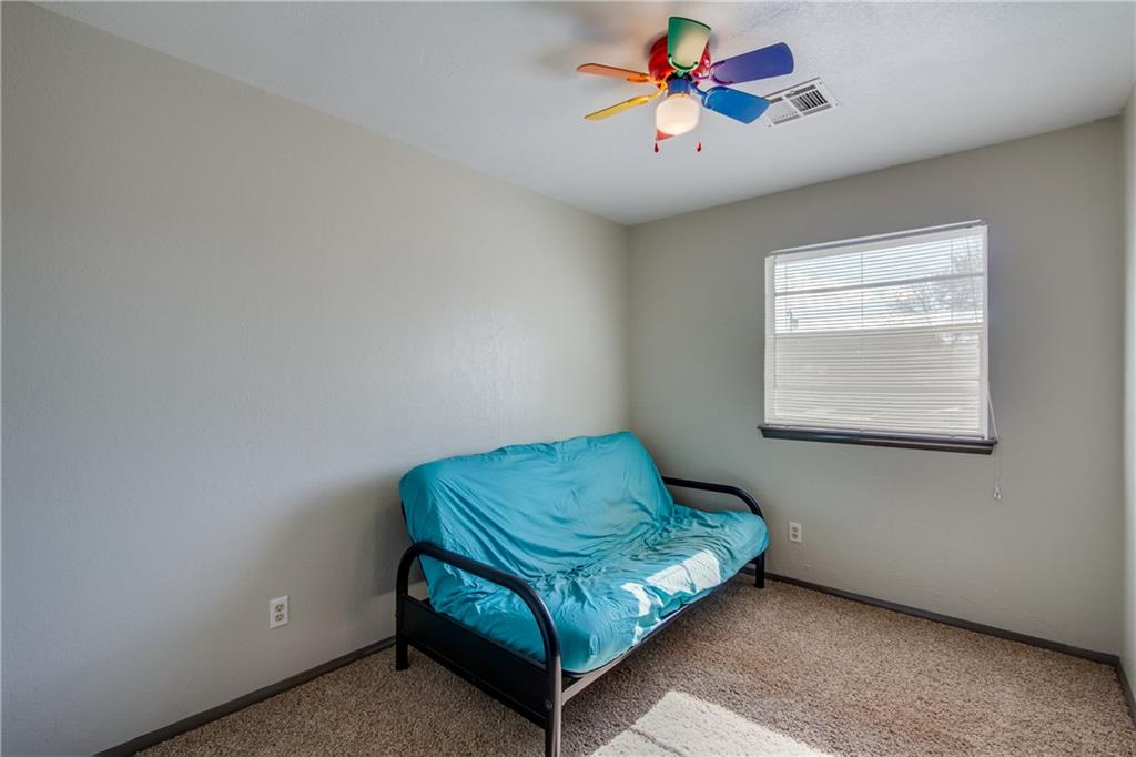 319 E Cedar Ln, Mustang, OK 73064 photo 13