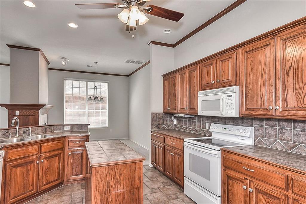 404 Prestwick, Norman, OK 73072 photo 9