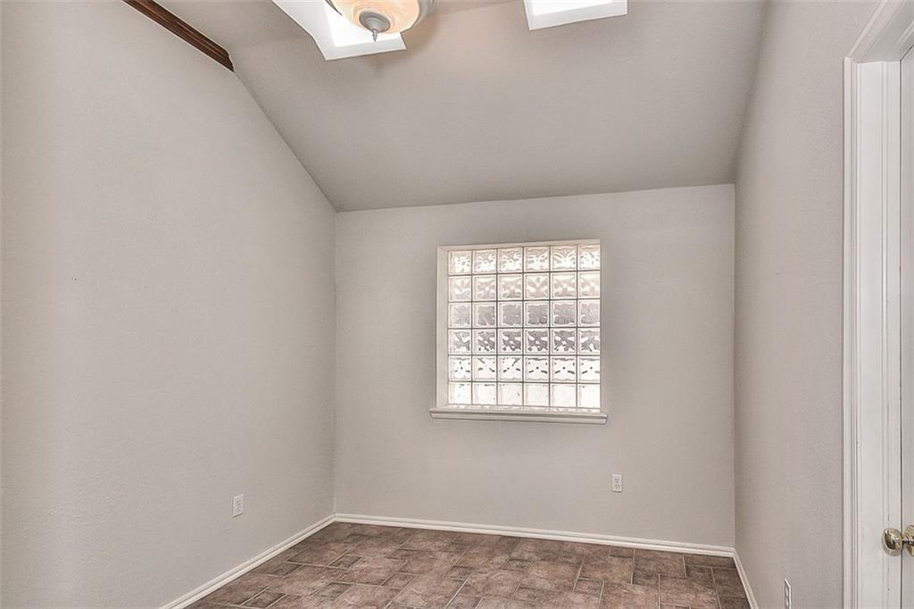 404 Prestwick, Norman, OK 73072 photo 11