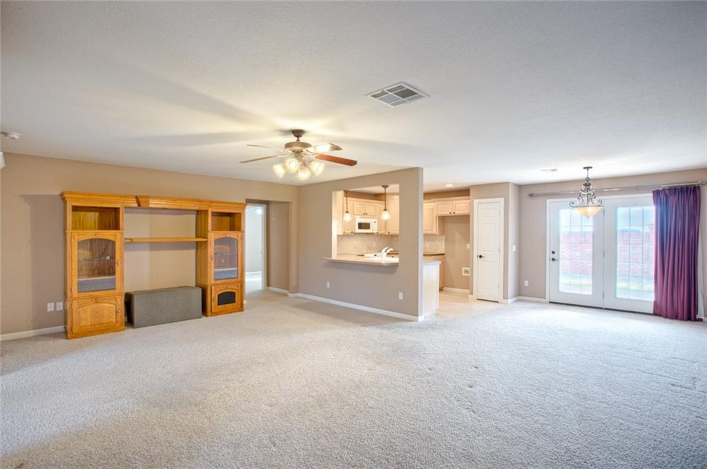 316 Silver Leaf Pl, Tuttle, OK 73089 photo 5