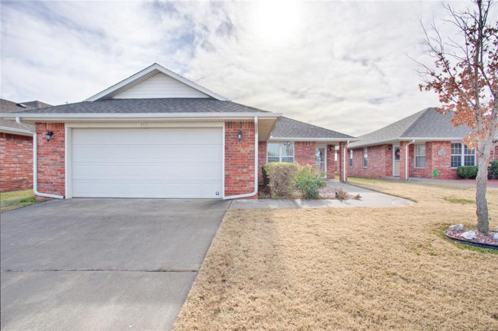 316 Silver Leaf Pl, Tuttle, OK 73089 photo 4