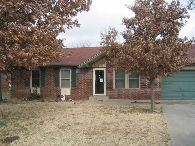 424 E Main Rd, Maud, OK 74854 photo 1