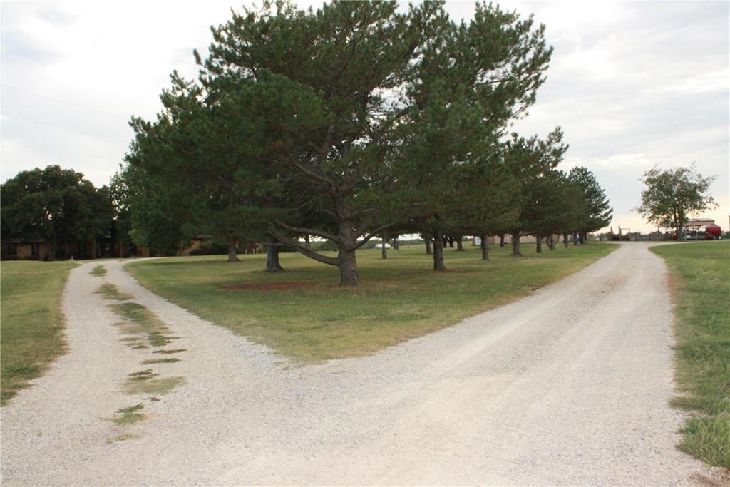 2780 Chickasaw Trl, Davis, OK 73030 photo 6
