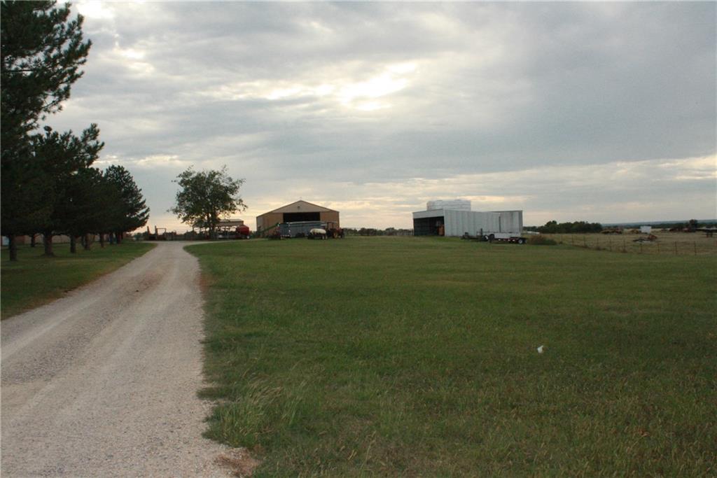2780 Chickasaw Trl, Davis, OK 73030 photo 5