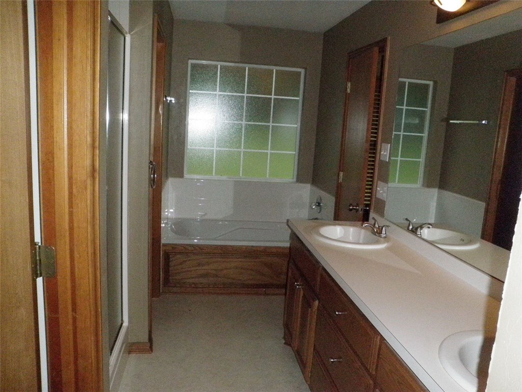 7401 E Waterloo Rd, Edmond, OK 73034 photo 11