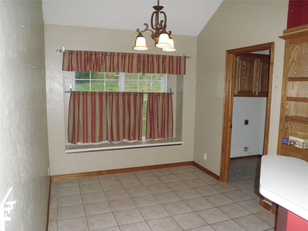 7401 E Waterloo Rd, Edmond, OK 73034 photo 8