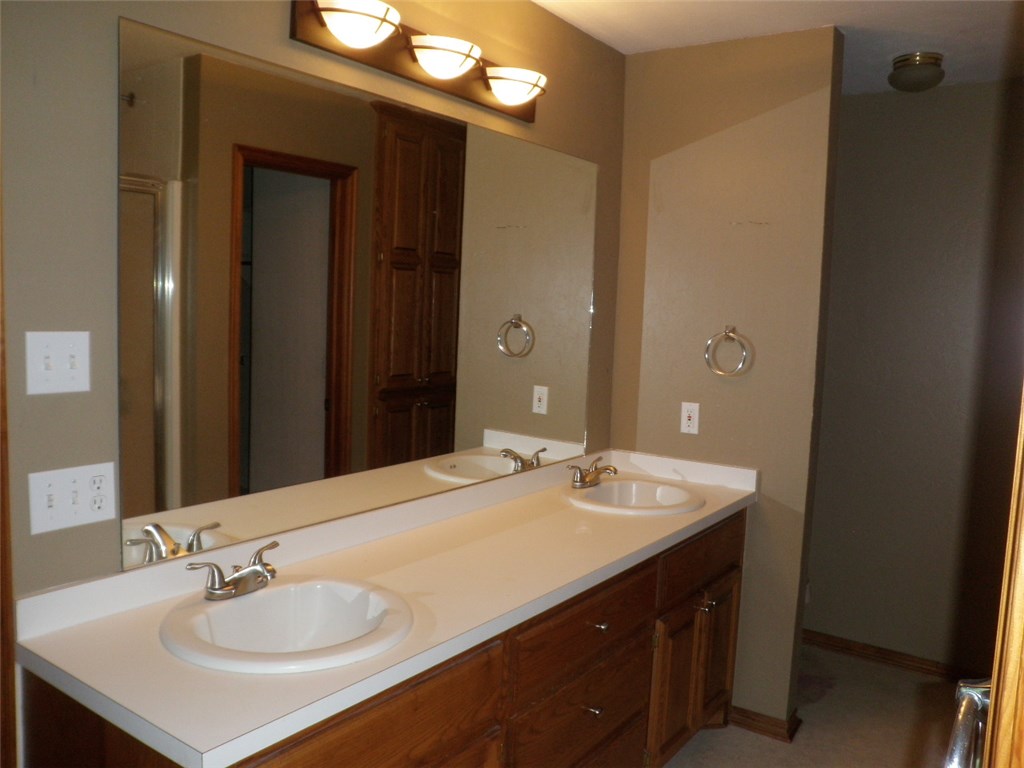 7401 E Waterloo Rd, Edmond, OK 73034 photo 10