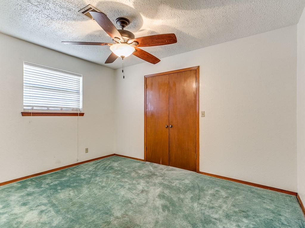 Undisclosed, Mcloud, OK 74851 photo 18