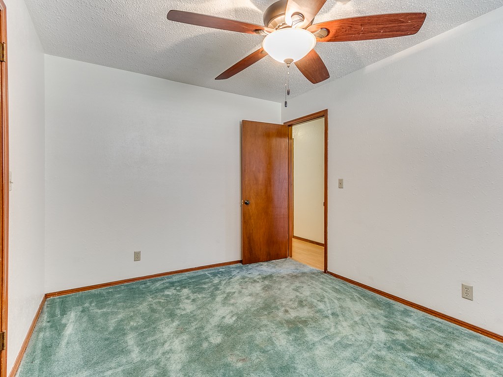 Undisclosed, Mcloud, OK 74851 photo 19