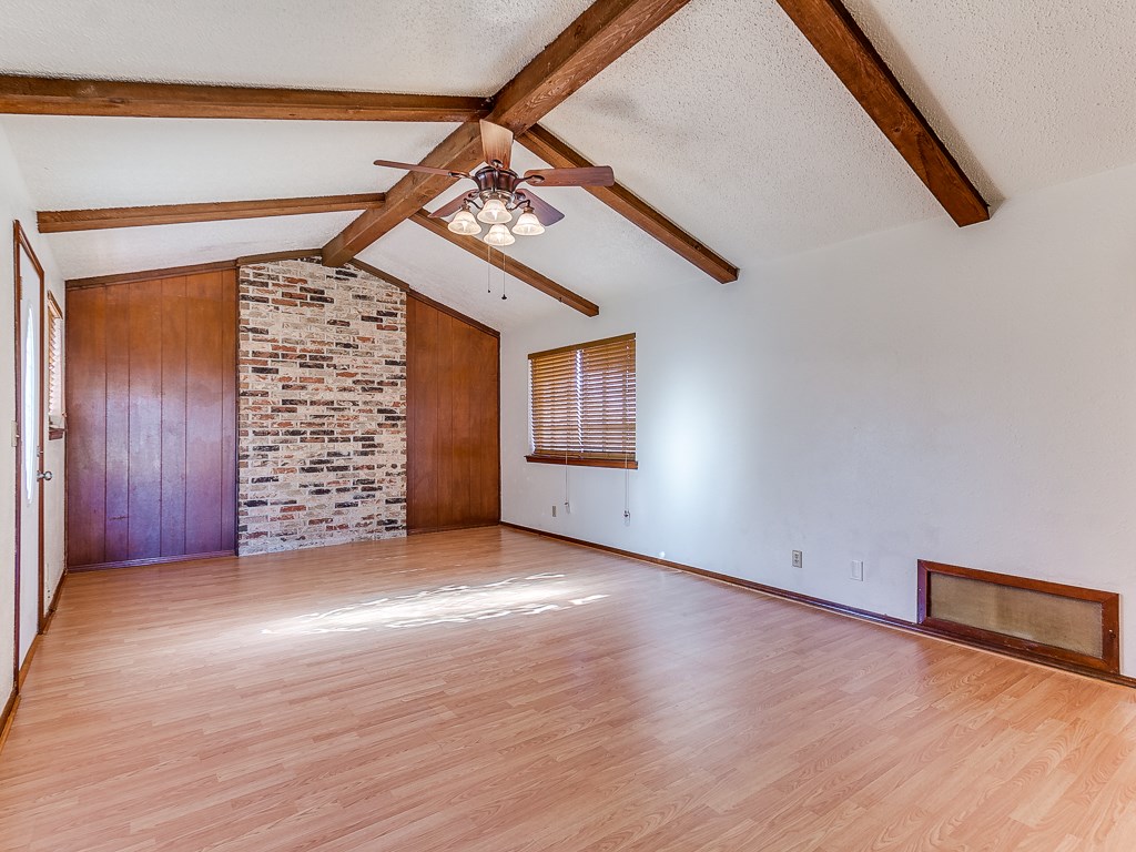 Undisclosed, Mcloud, OK 74851 photo 9