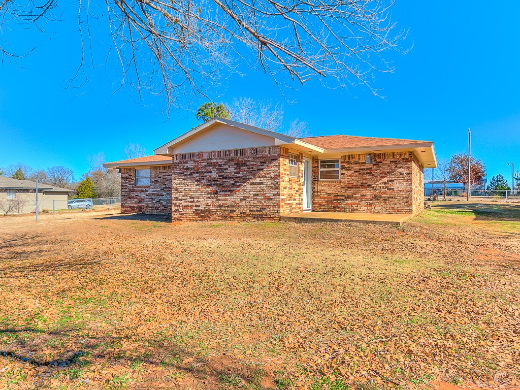 Undisclosed, Mcloud, OK 74851 photo 7