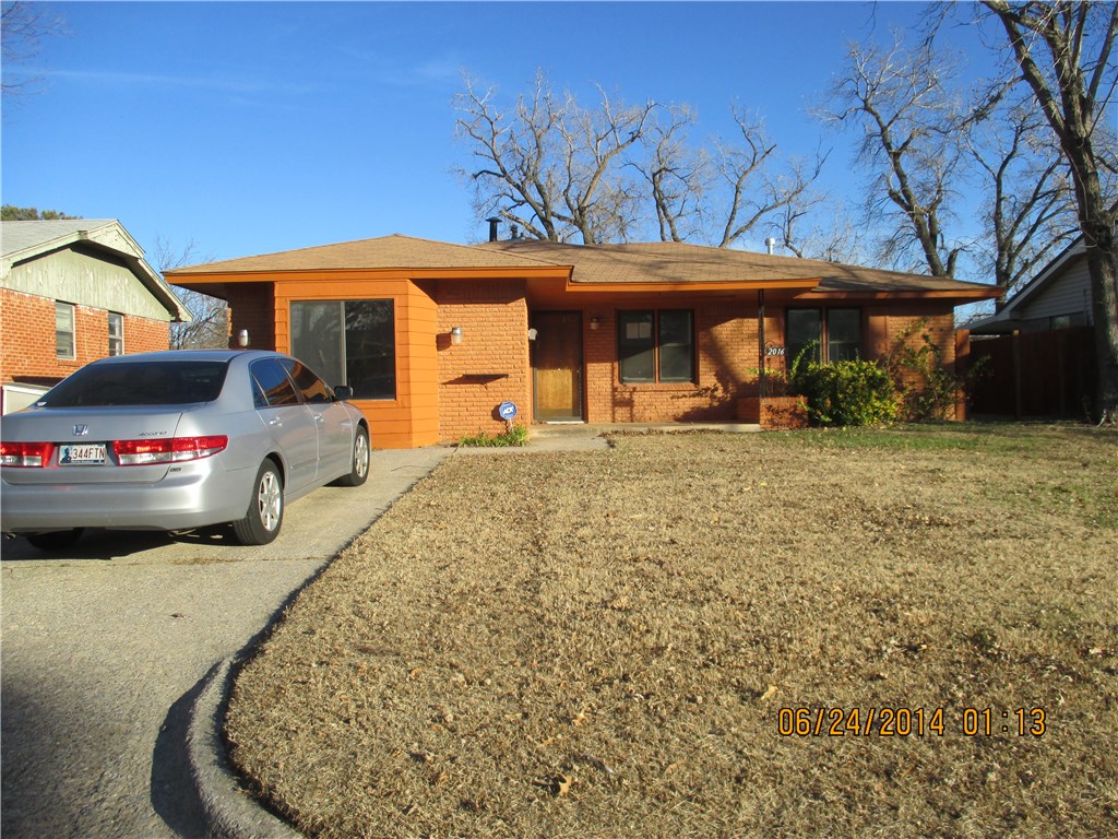 2016 N College Ave, Bethany, OK 73008 photo 1