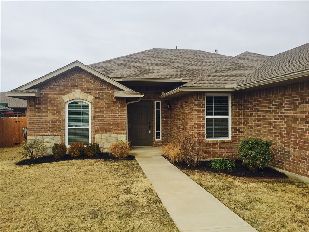 705 Apple Tree Ln, Moore, OK 73160 photo 3