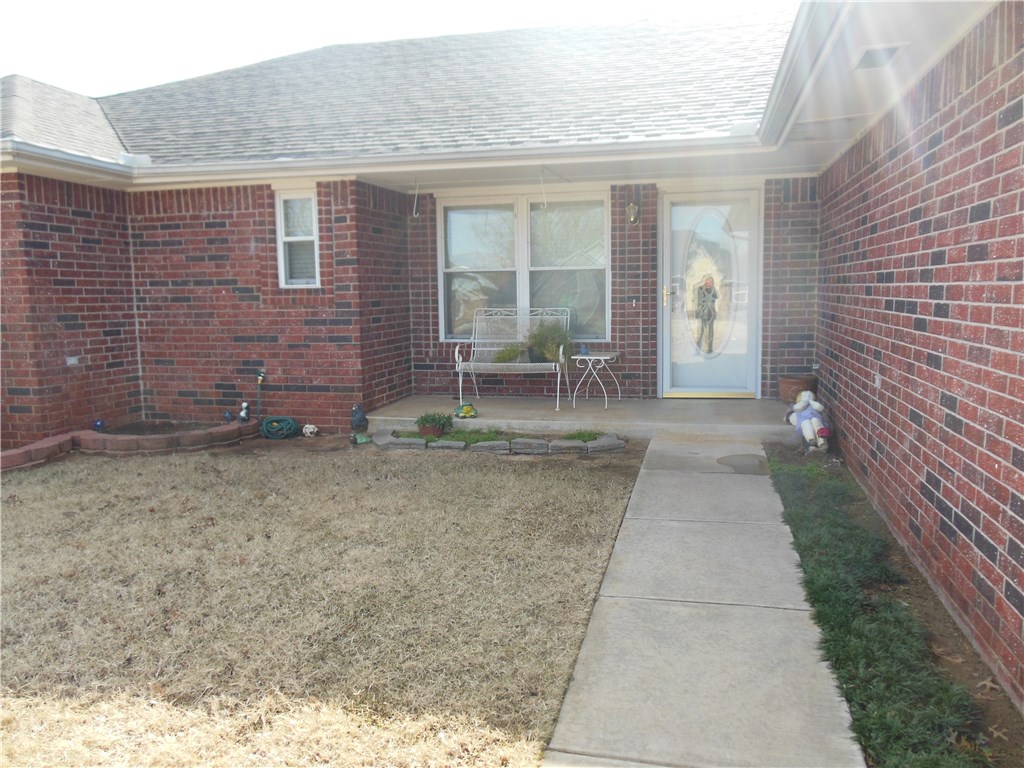 42 Hillcrest Dr, Chickasha, OK 73018 photo 3