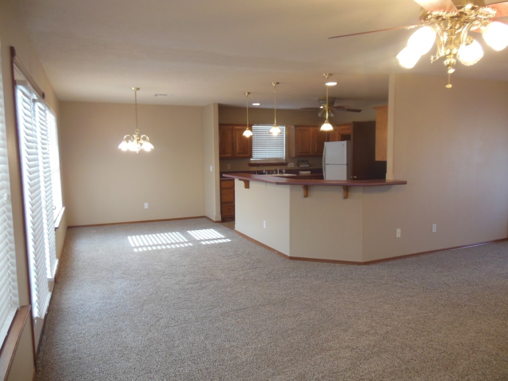 42 Hillcrest Dr, Chickasha, OK 73018 photo 5