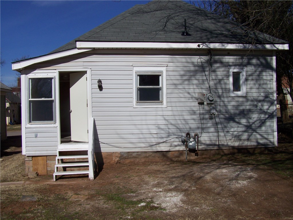 711 E Harrison, Guthrie, OK 73044 photo 13