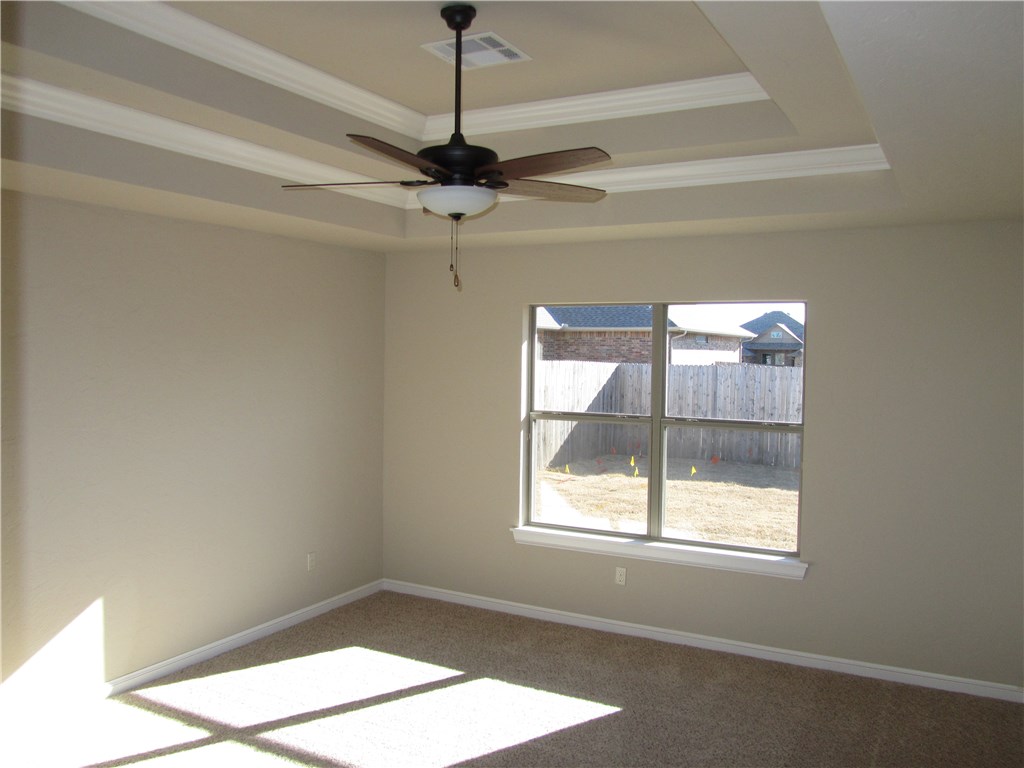 Undisclosed, Moore, OK 73160 photo 11