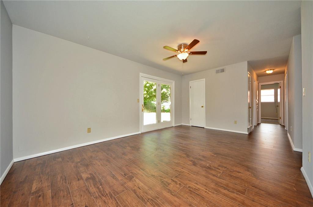 35 E 21st, Edmond, OK 73013 photo 4
