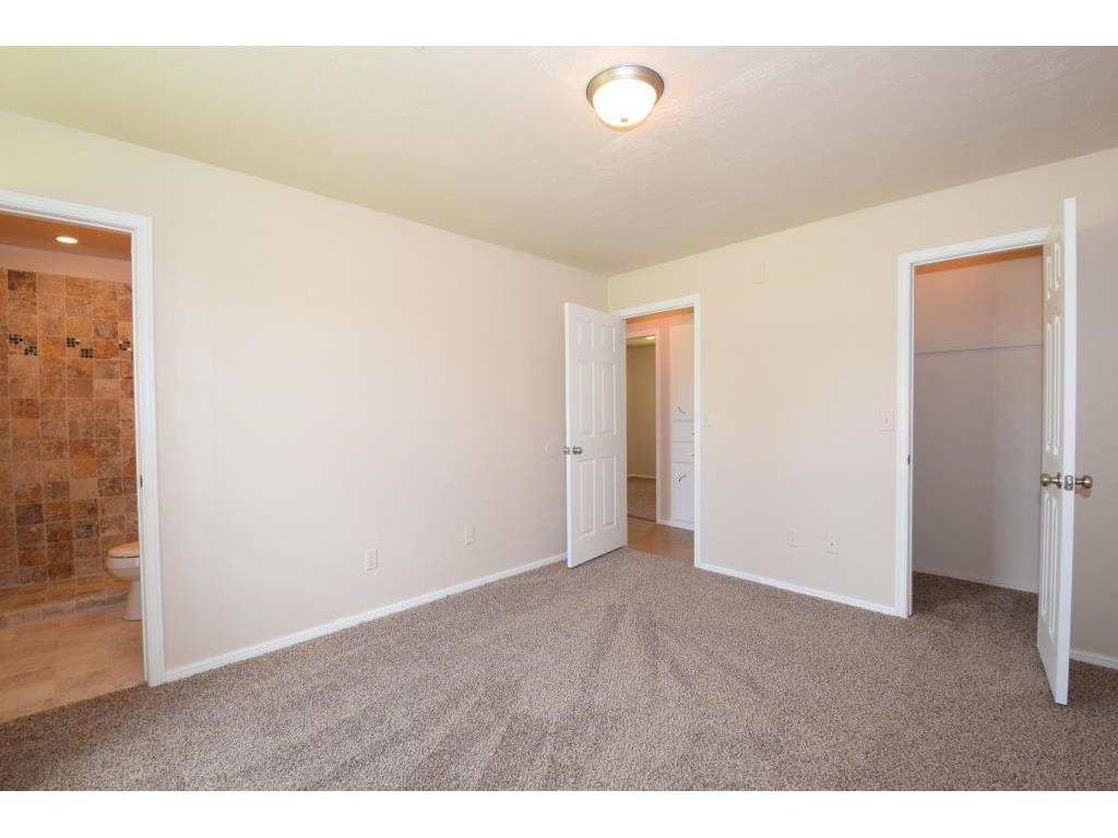 716 Wilkinson Dr, Moore, OK 73160 photo 22