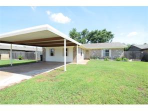 716 Wilkinson Dr, Moore, OK 73160 photo 1