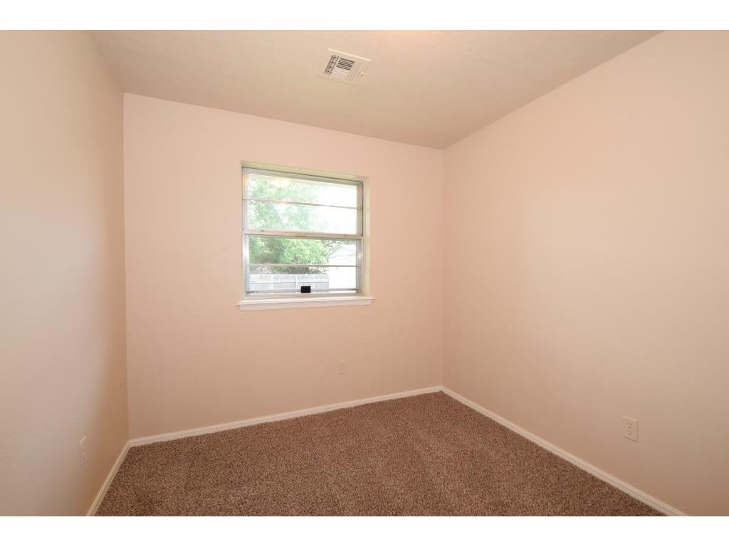 716 Wilkinson Dr, Moore, OK 73160 photo 30