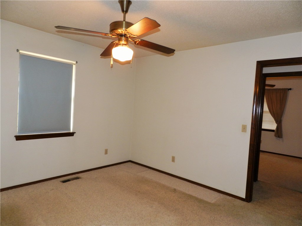 807 Willow, Tuttle, OK 73089 photo 17