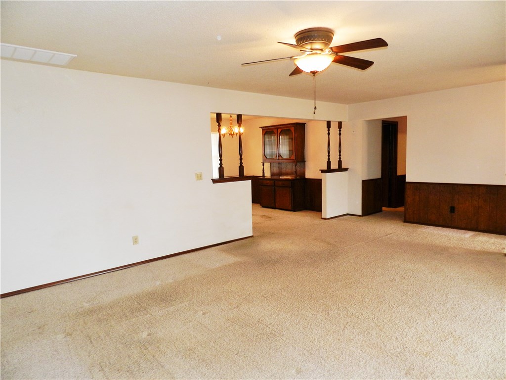 807 Willow, Tuttle, OK 73089 photo 5