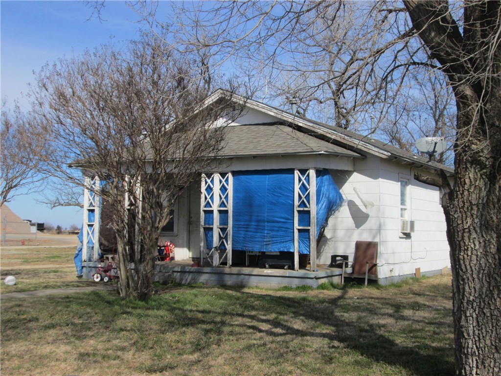 101 E Railroad St, Wayne, OK 73095 photo 1