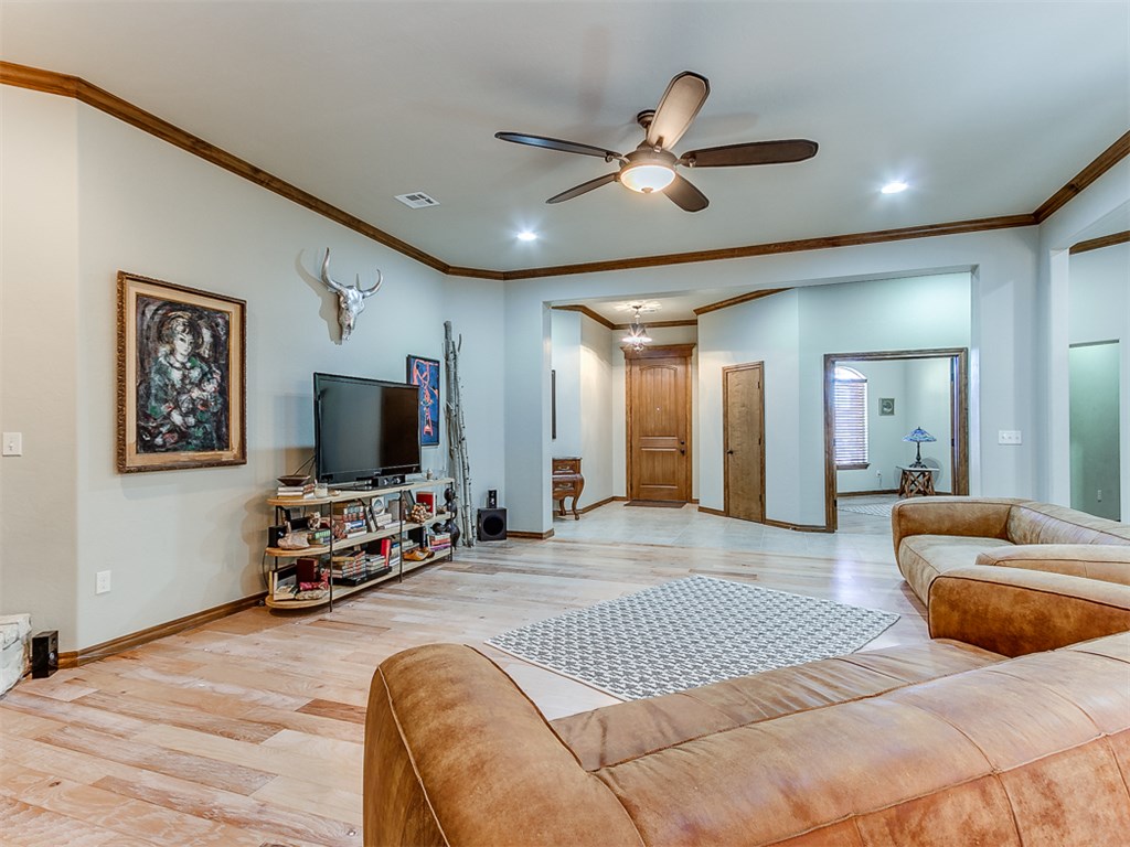 299 Mounds Rd, Harrah, OK 73045 photo 7