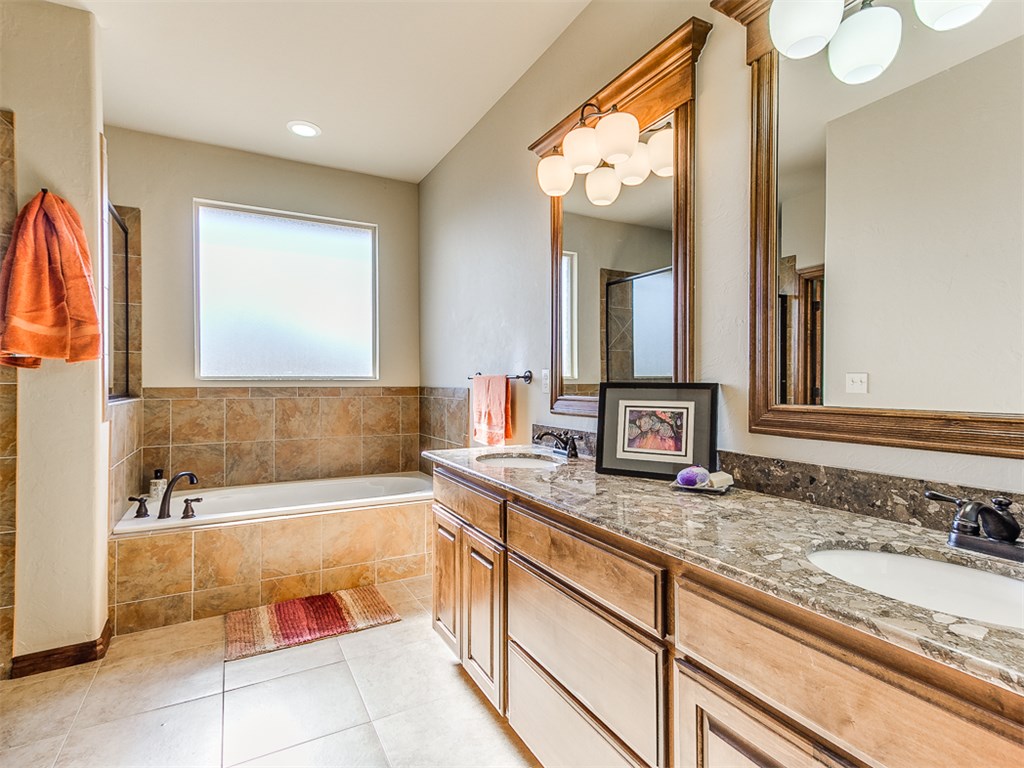299 Mounds Rd, Harrah, OK 73045 photo 23