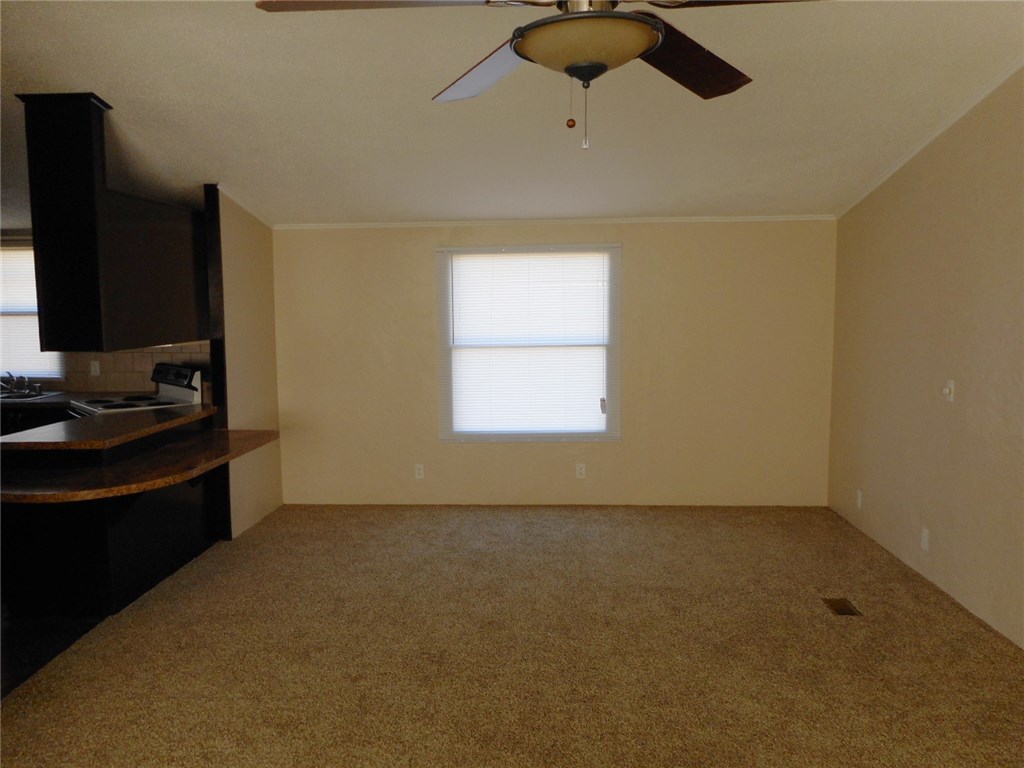 29404 Memorial Rd, Mcloud, OK 74851 photo 5
