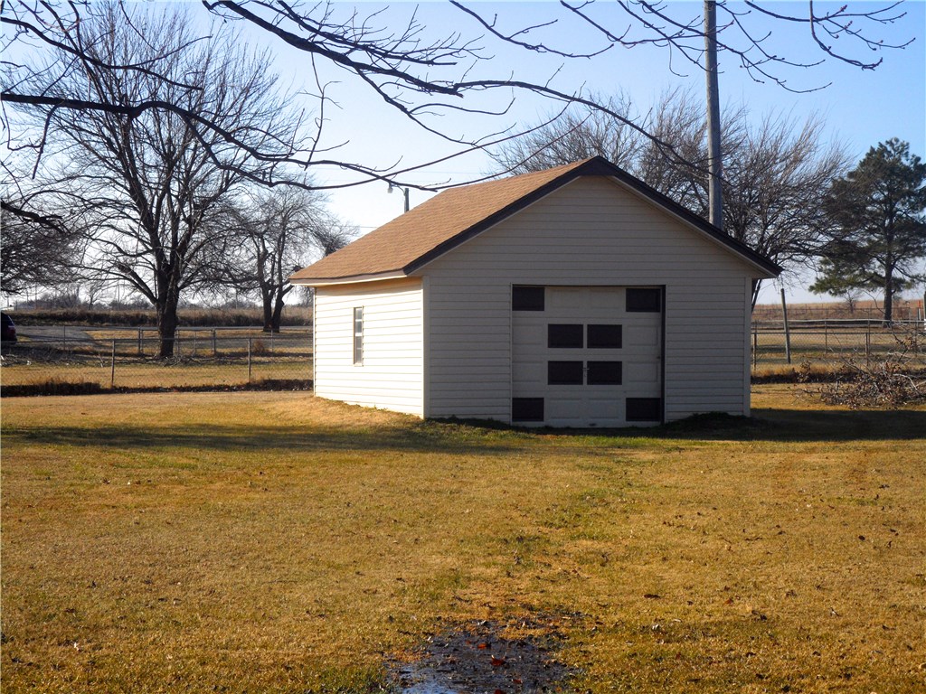 2307 Squirrel, Tuttle, OK 73089 photo 6