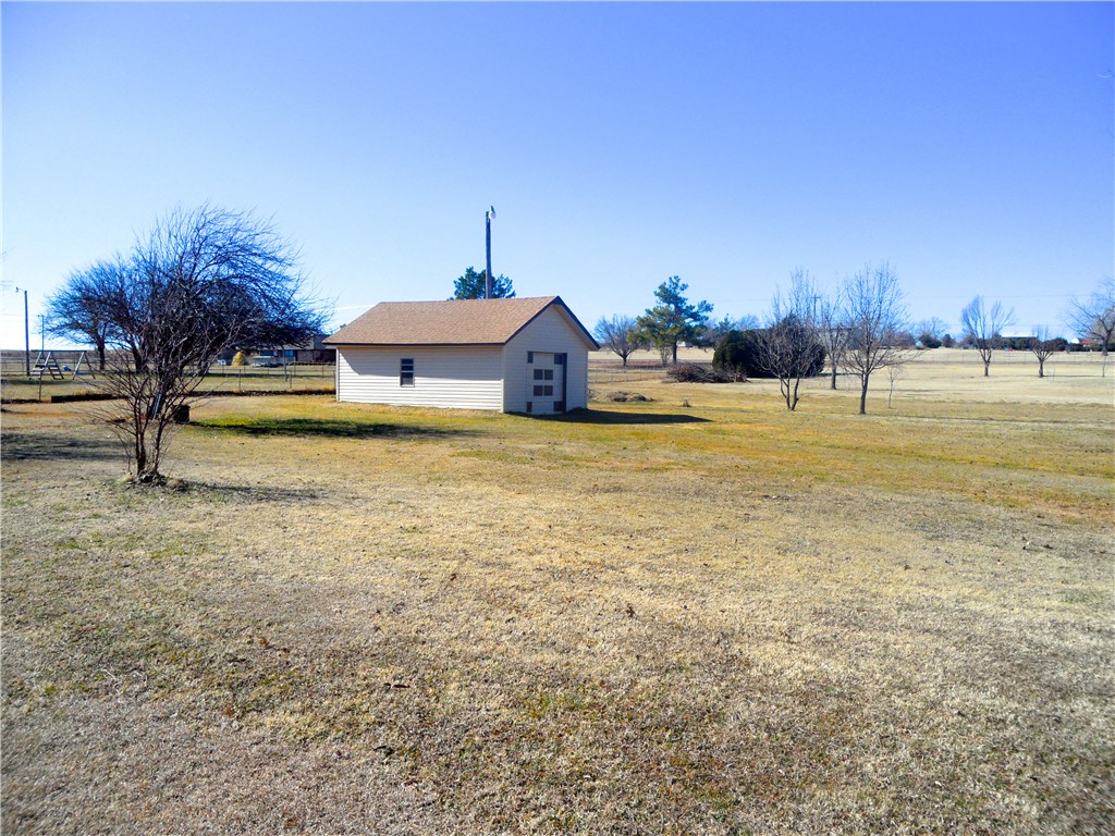 2307 Squirrel, Tuttle, OK 73089 photo 5