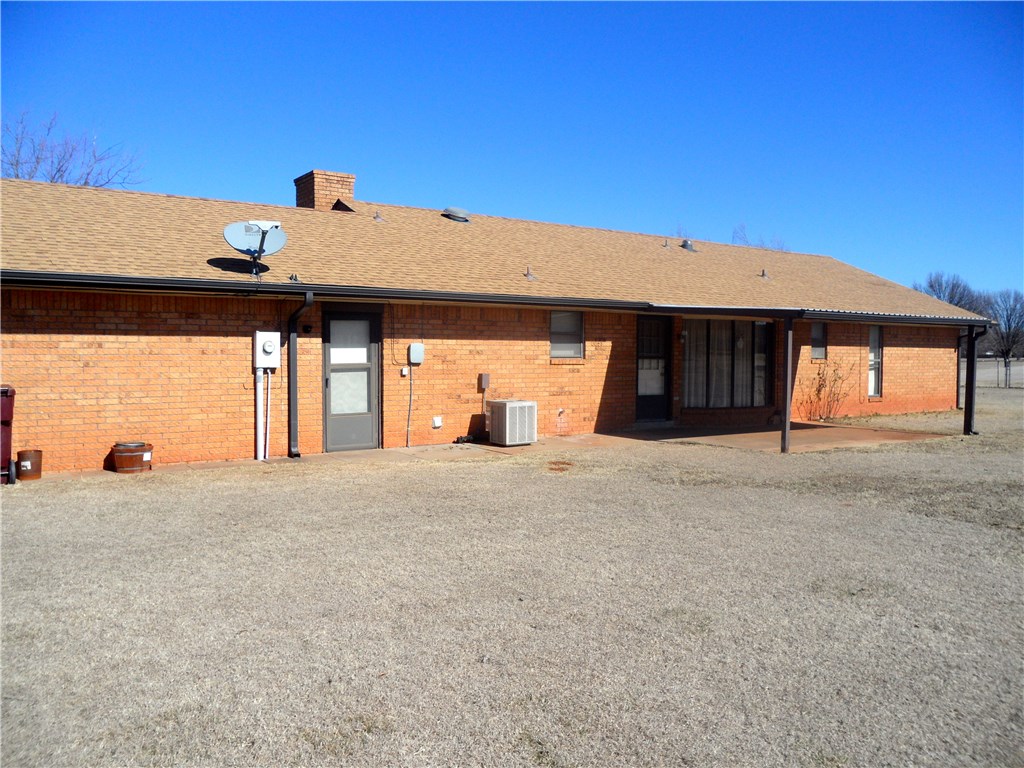 2307 Squirrel, Tuttle, OK 73089 photo 4