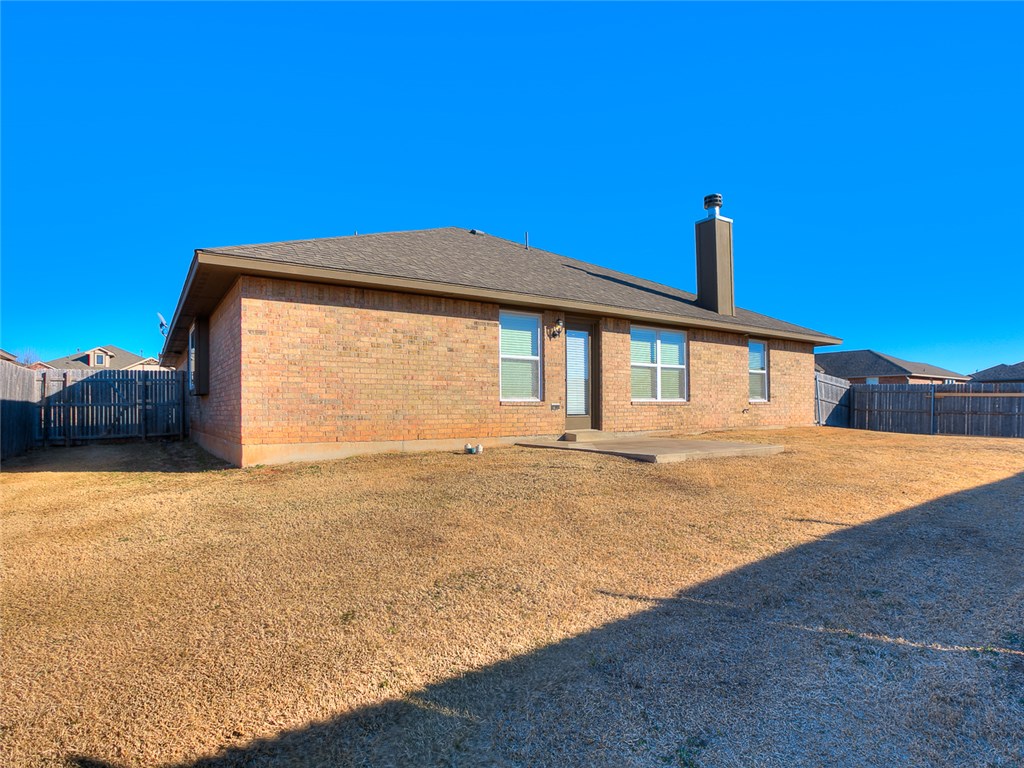 4237 Red Apple Ter, Moore, OK 73160 photo 29