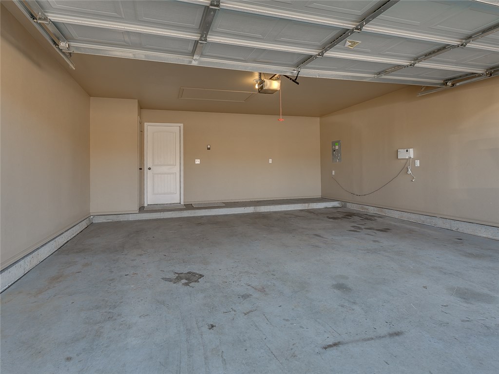 4237 Red Apple Ter, Moore, OK 73160 photo 28