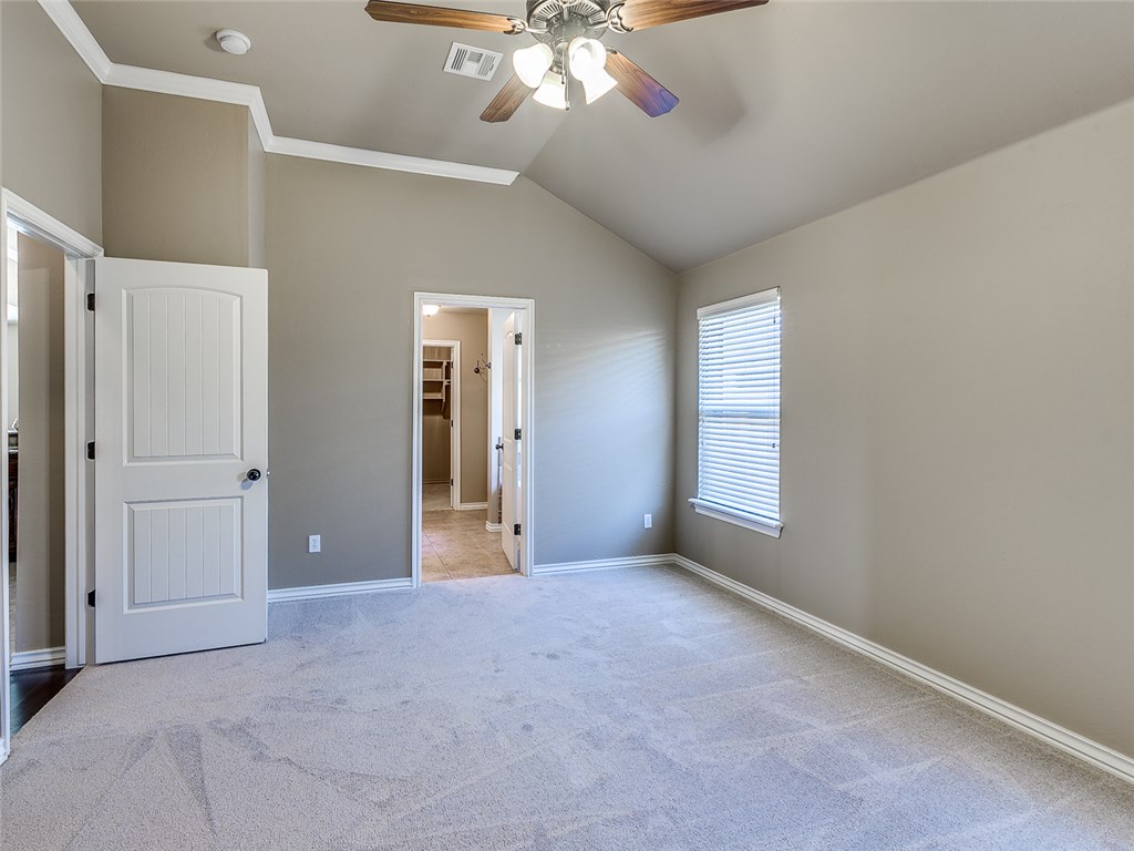 4237 Red Apple Ter, Moore, OK 73160 photo 15