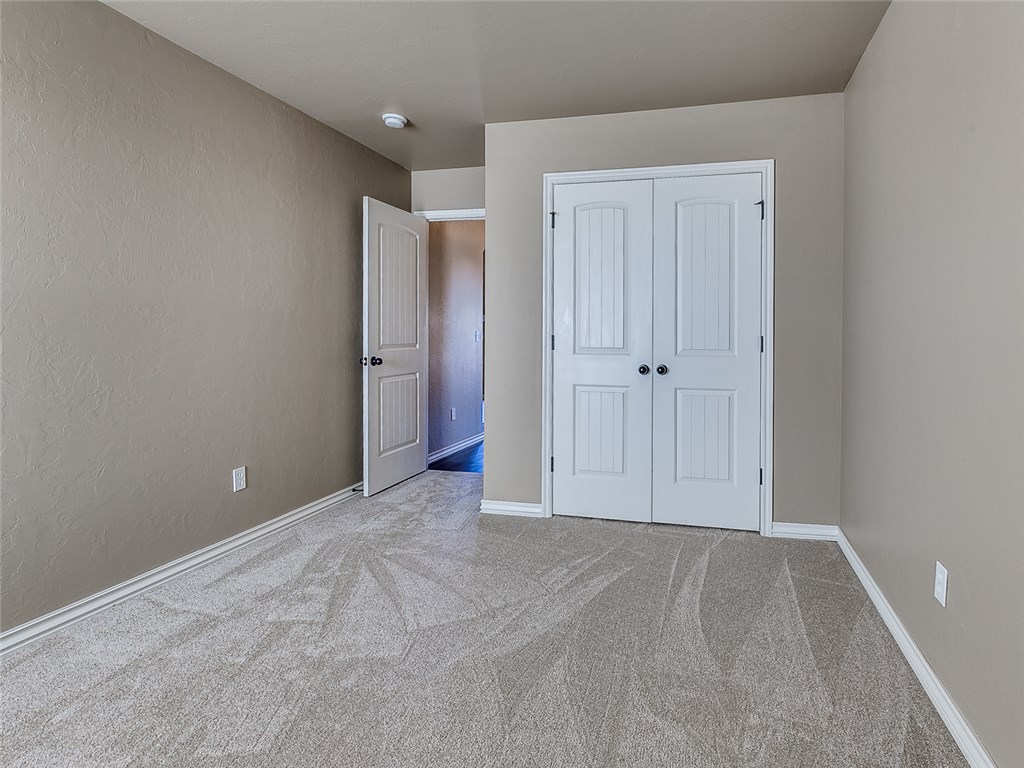 4237 Red Apple Ter, Moore, OK 73160 photo 23