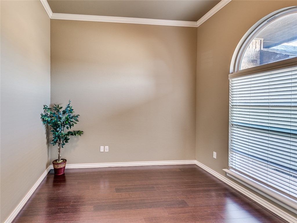 4237 Red Apple Ter, Moore, OK 73160 photo 5