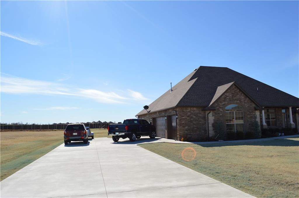 1607 Bayside Dr, Tuttle, OK 73089 photo 6