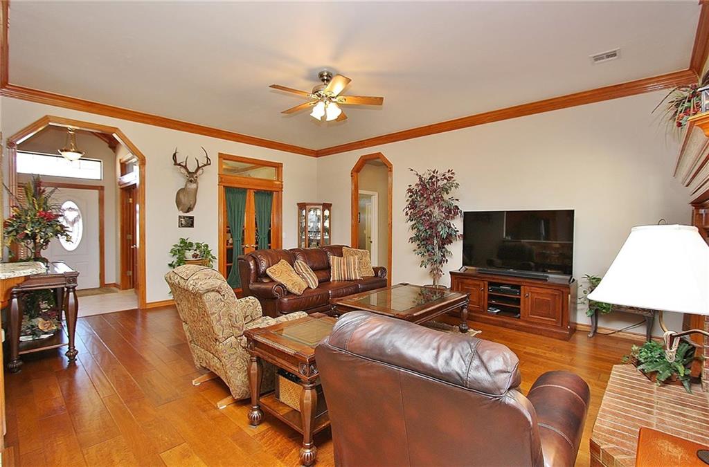 4205 Frontier Ln, Tuttle, OK 73089 photo 9